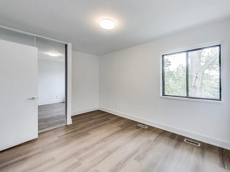400 Woodsworth Rd #390 — Photo 14