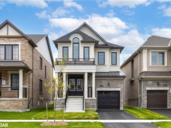 700 Mika St, Innisfil, ON L9S 0R7