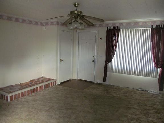 3rd image of 144 Kingsley Ave