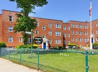 33 Lennon Ct APT 34, South Boston, MA 02127