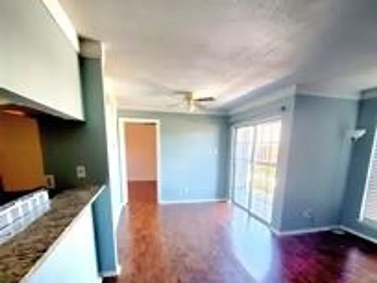 18333 Roehampton Dr #825 — Photo 6