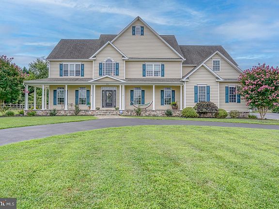 2nd image of 121 Browning Ln