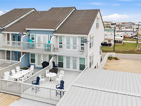 3rd image of 520 S 15th St