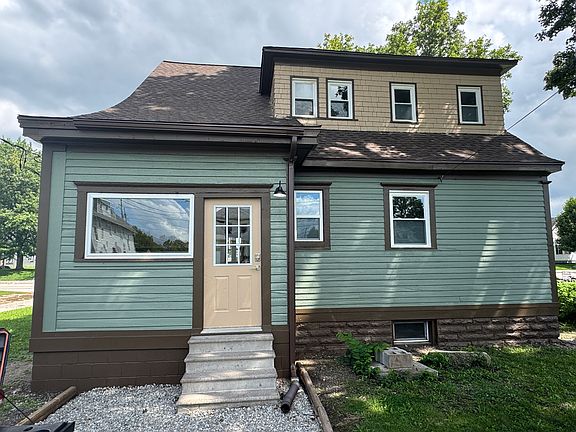 2nd image of 725 S Union St