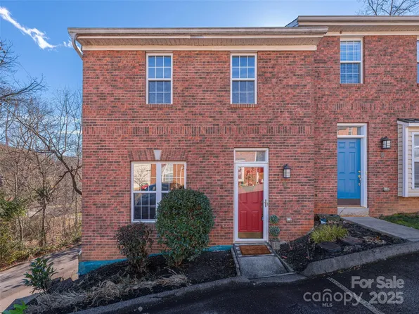 53 Vancott Ct, Clyde, NC 28721