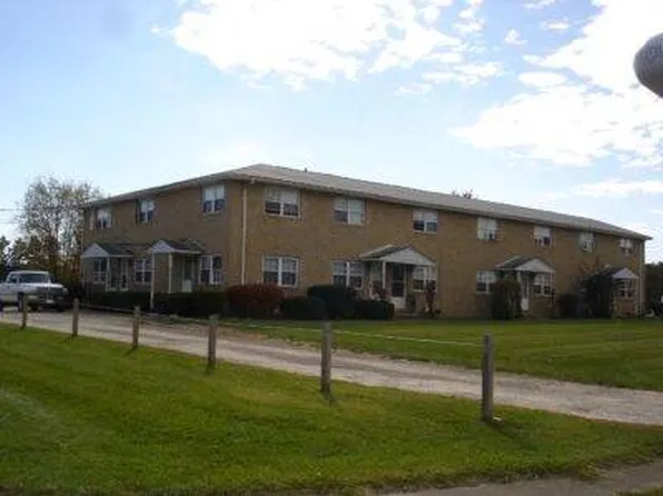 2108 Ashland St APT A, Louisville, OH 44641