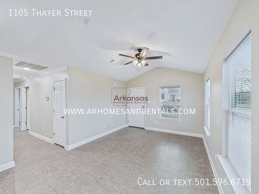 1/2 Off First Month's Rent! ~ 1105 Thayer Street | 4 Bedrooms | 2 Bedrooms — Photo 2