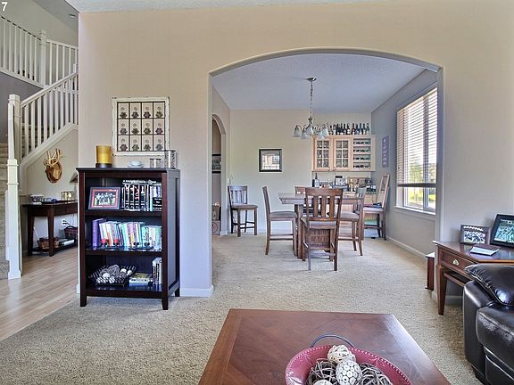 5th image of 1756 Clover Ln