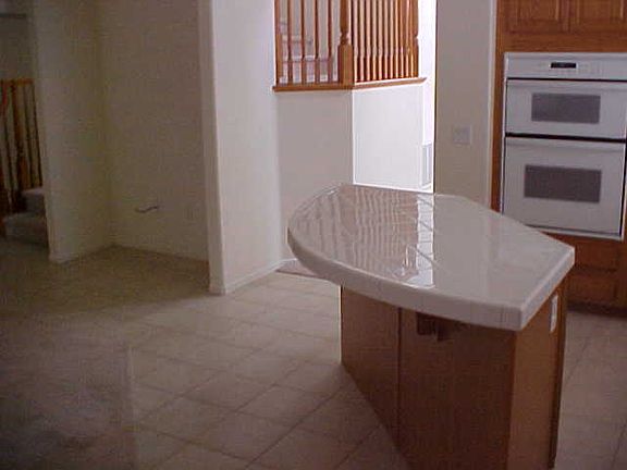 3rd image of 1267 W Vaquero Ct