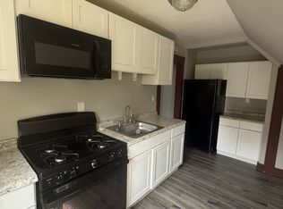 89 Hubinger St #3, New Haven, CT 06511
