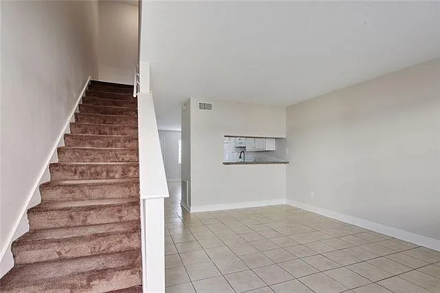 8897 Richmond Dr — Photo 4