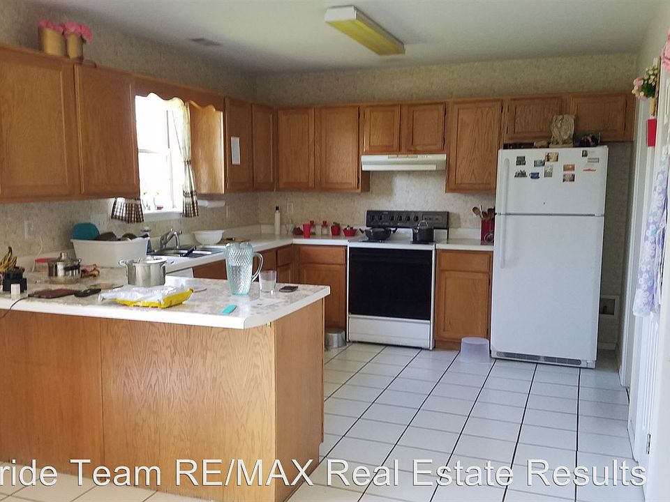 2nd image of 1406B SE O St