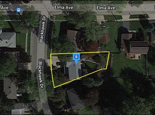 1225 Blackhawk Dr, Elgin, IL 60120