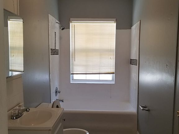 3rd image of 1316 12th St S APT 3