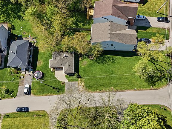 2nd image of 21365 W Ridge Rd
