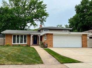 1322 N Highland Ave, Arlington Heights, IL 60004