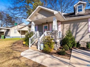 1917 Vanderbilt Cir SW, Huntsville, AL 35801