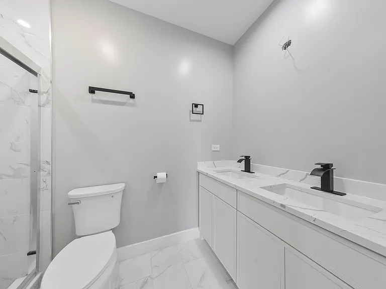 1911 S Jefferson St #1 — Photo 8