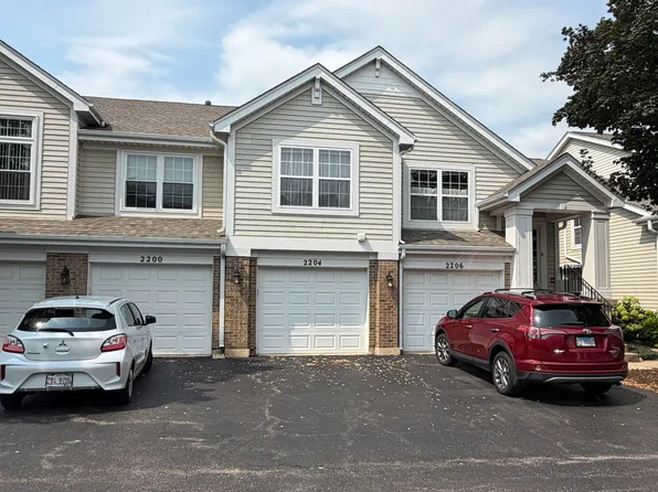 2204 Scott Ln Unit 2204, Aurora, IL 60502