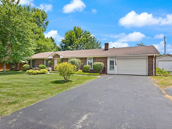 2nd image of 206 Stevens Ct
