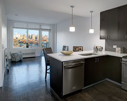 Rented by The Montenegro of Astoria | media 14