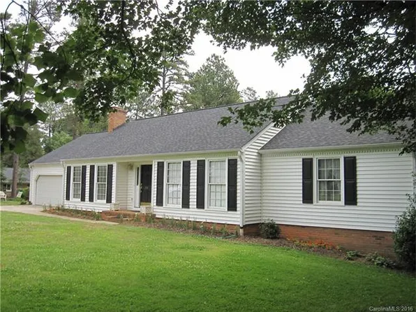 231 Pine St, Mount Pleasant, NC 28124