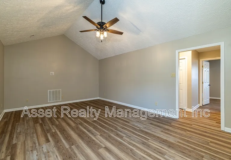 4405 Greenfern Way #1 — Photo 9