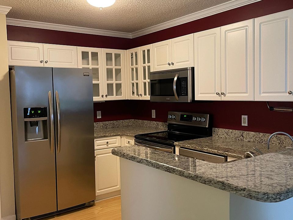 1st image of 4164 Breezewood Dr #102