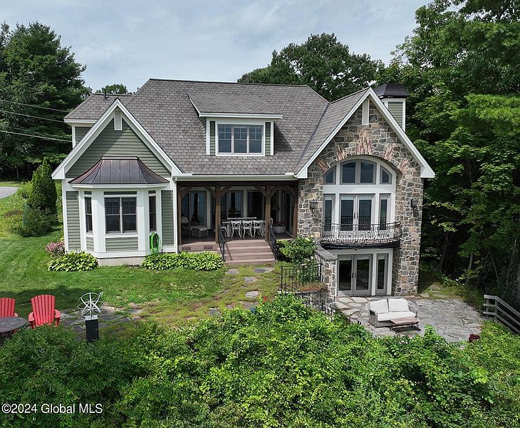 4th image of 62 Riley Cove Road