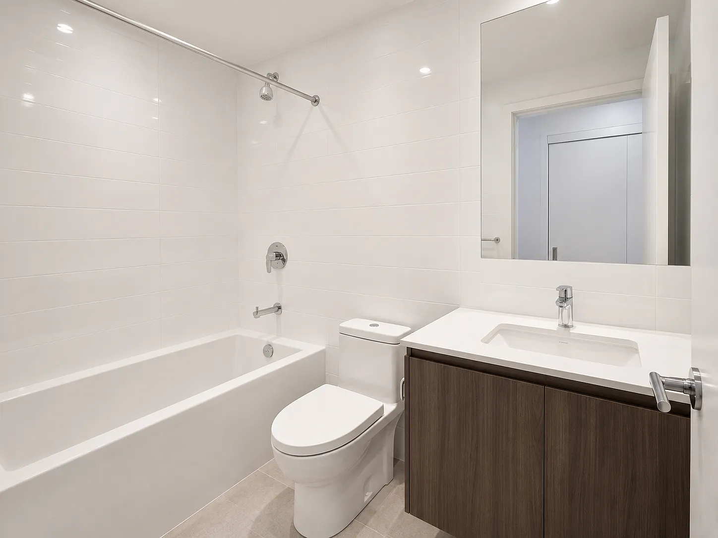 2 bed, 717 sqft, $2,900 — Photo 4