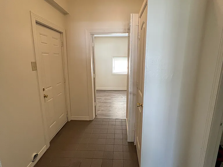 111 Allen St #109 — Photo 8