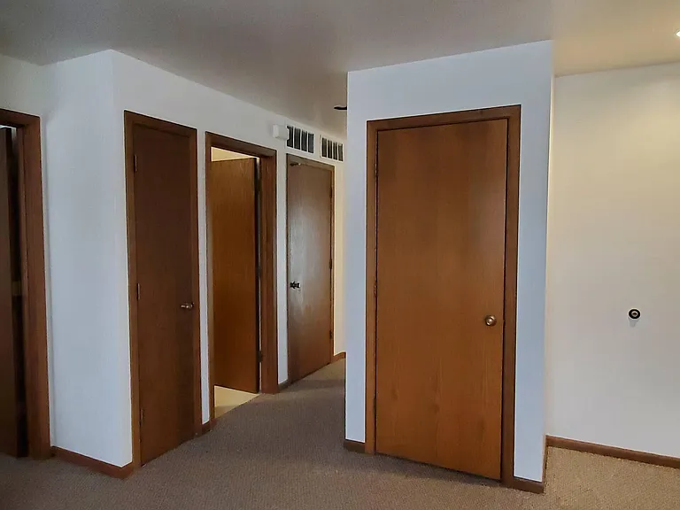 N89W15750 W Main St — Photo 5