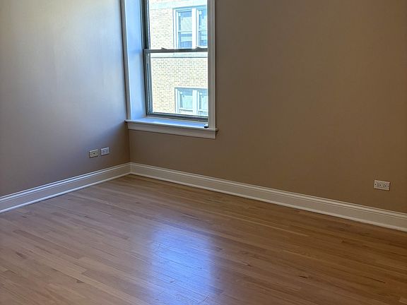 5th image of 7516 N Damen Ave #3