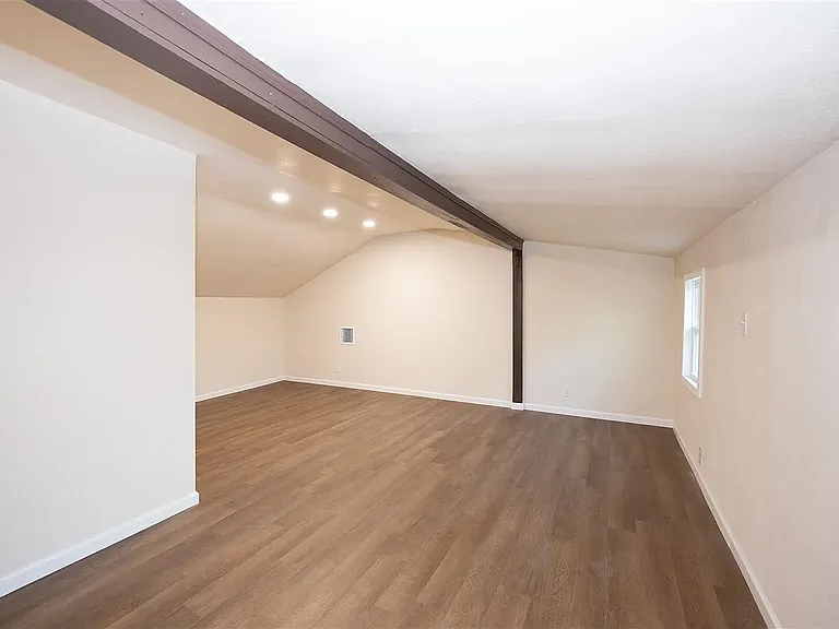 7359 E Lake Rd — Photo 27