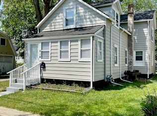 614 N Poplar St, Waukegan, IL