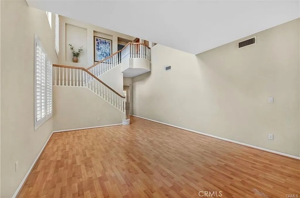 4 bed, 2281 sqft, $6,000 — Photo 3