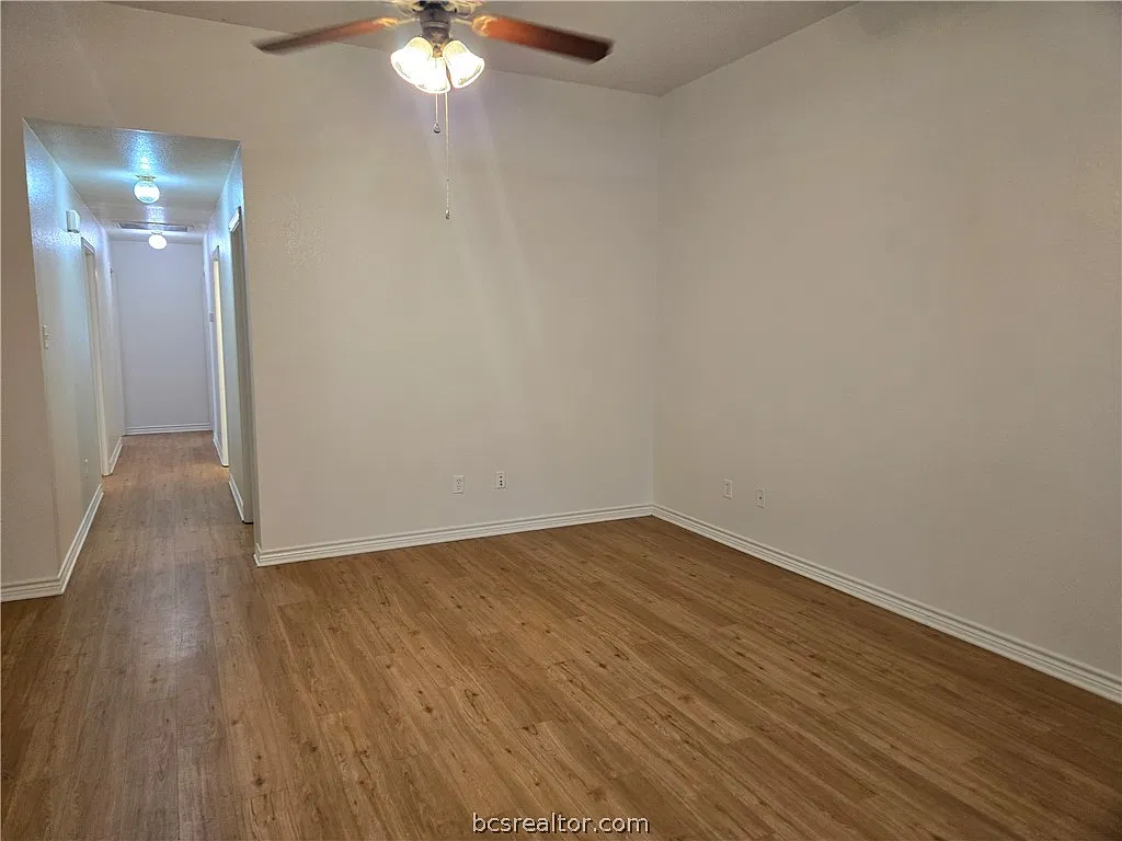 3 bed, 2676 sqft, $1,400 — Photo 2