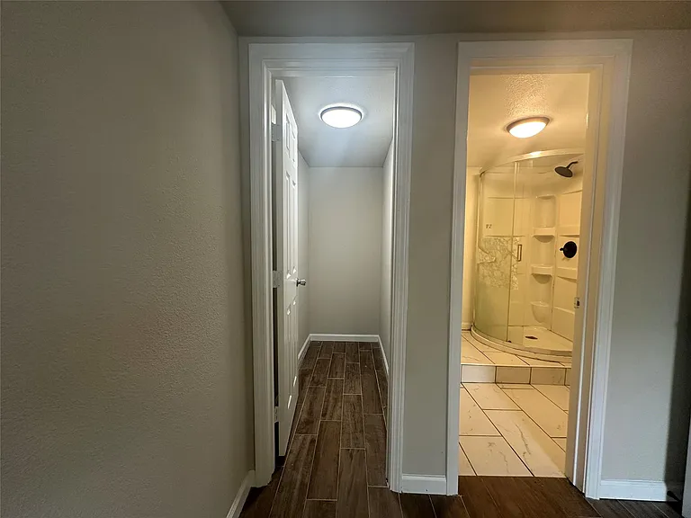 605 E Hunnicutt St #A — Photo 9