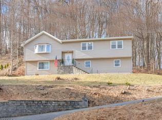 70 Brookside Rd, Randolph, NJ 07869