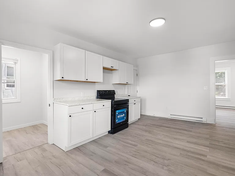 146 Hobart St #2 — Photo 22