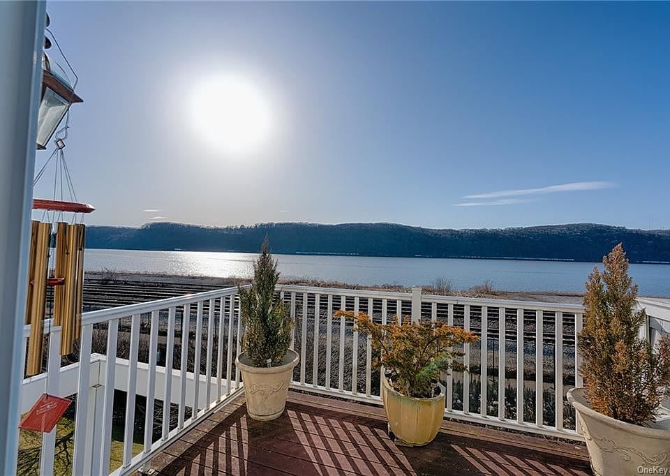 136 Hudson Pointe Dr, Poughkeepsie, NY 12601 Zillow