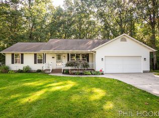 110 Willow Wood Dr, Muskegon, MI 49442