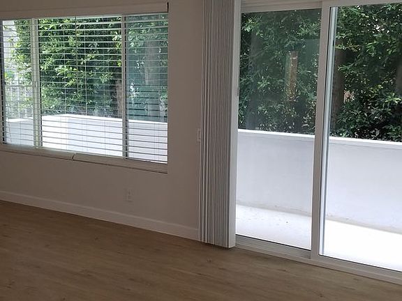 4th image of 11733 Kiowa Ave #1