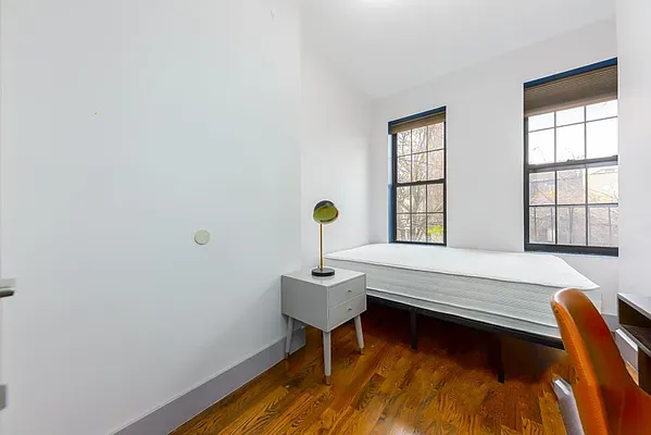 Rented by Nooklyn NYC LLC | media 33