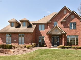 14102 Woodward Dr, Orland Park, IL 60462