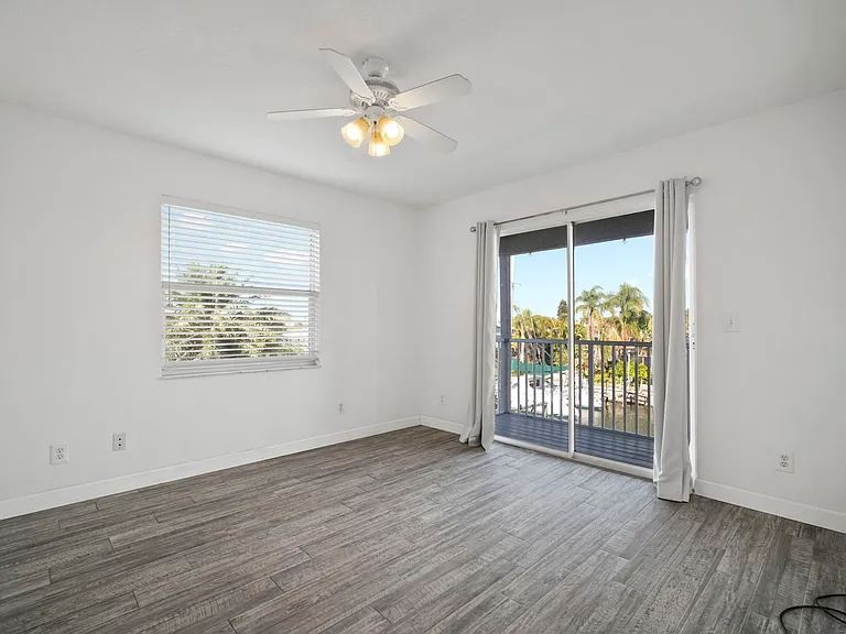 1013 Apollo Beach Blvd — Photo 5
