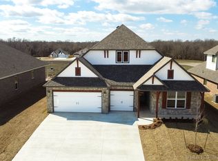 2908 S 8th St, Broken Arrow, OK 74012