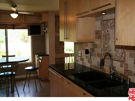 3rd image of 17087 Palisades Cir