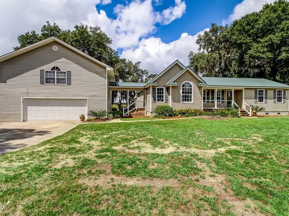 356 Confederate Point Dr, White Oak, GA 31568