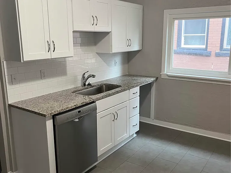 290 Jersey St #2 — Photo 1